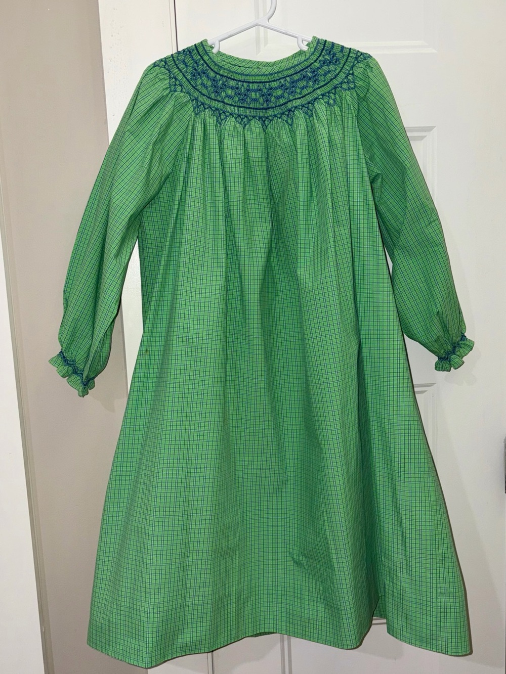 Girls' Green Smocked Long-Sleeve Dress